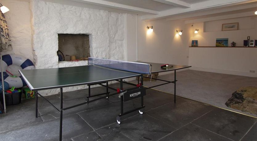 Photo of 5 Bed in St Ives