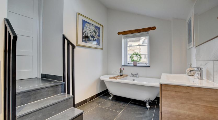 Photo of 2 Bed in Ilfracombe