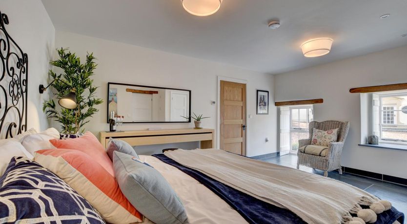 Photo of 2 Bed in Ilfracombe