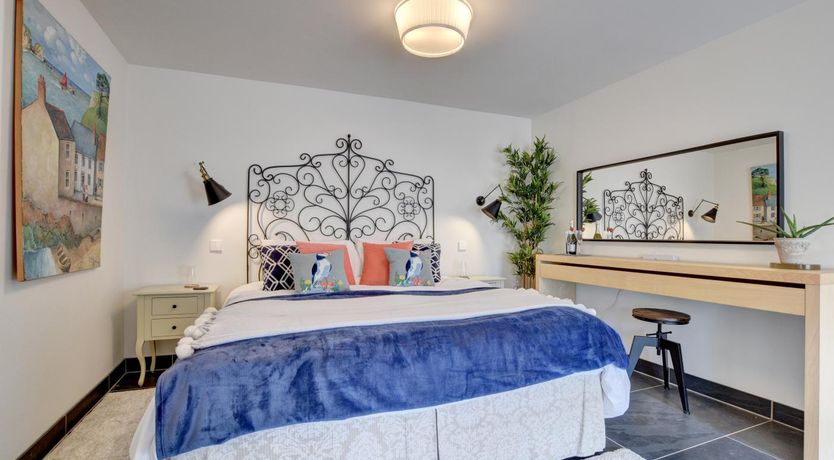 Photo of 2 Bed in Ilfracombe