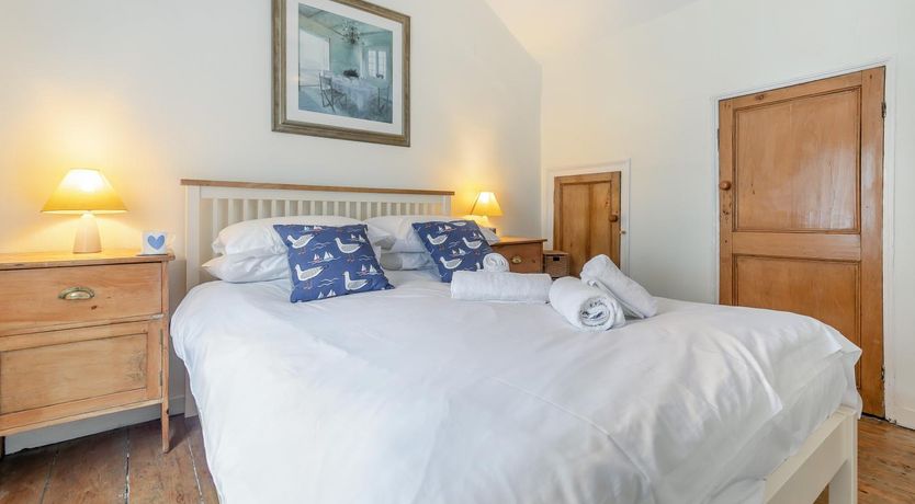 Photo of 2 Bed in St Ives