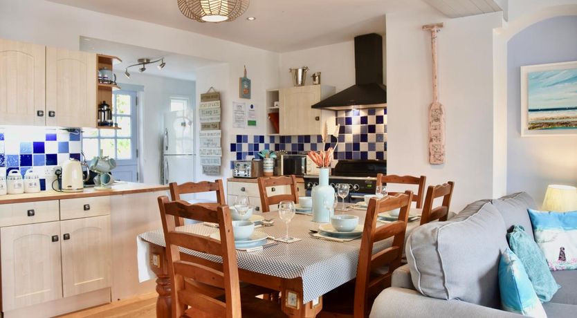 Photo of 3 Bed in Gorran Haven