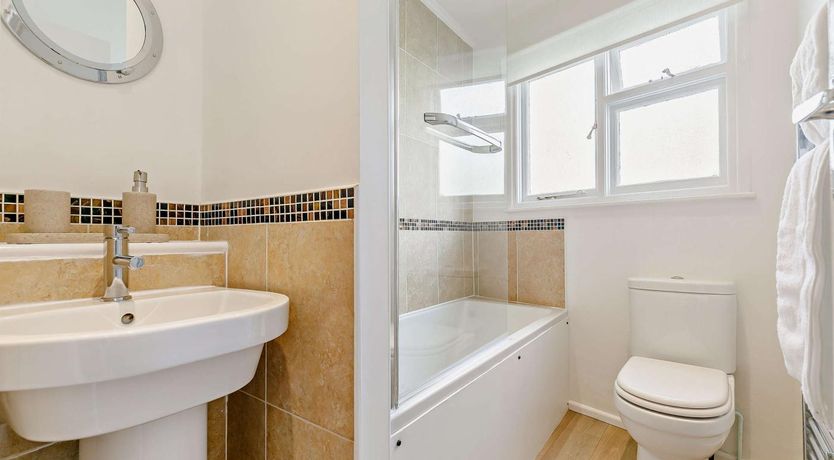 Photo of 2 Bed in St. Ives