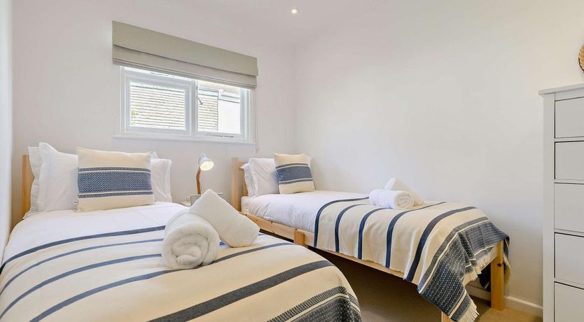Photo of 2 Bed in St. Ives