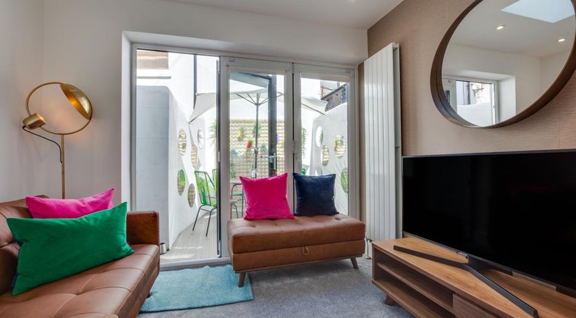 Photo of 3 Bed in Brighton