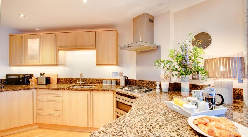 Photo of 2 Bed in West Bay