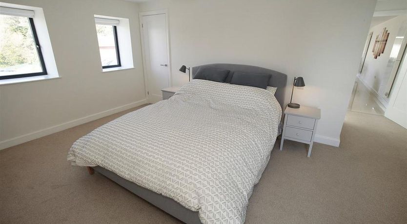 Photo of 1 Bed in Langland