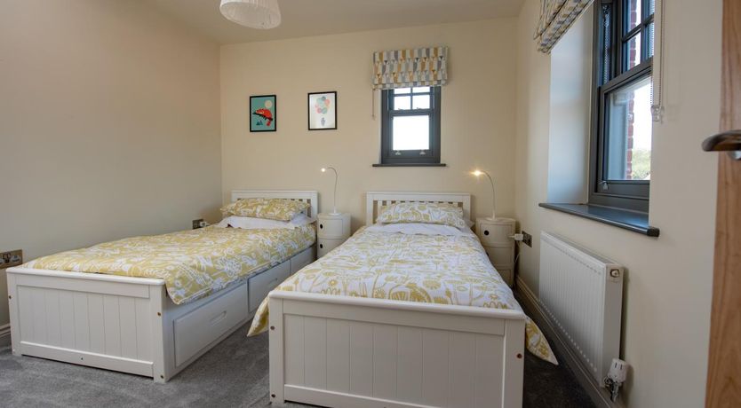 Photo of 4 Bed in Mundesley