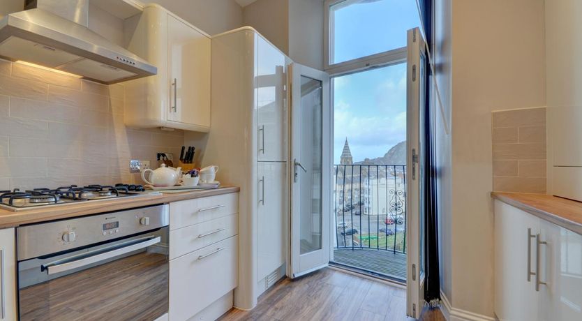 Photo of 3 Bed in Ilfracombe