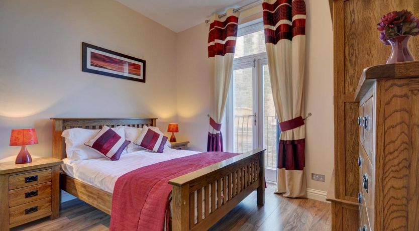 Photo of 3 Bed in Ilfracombe