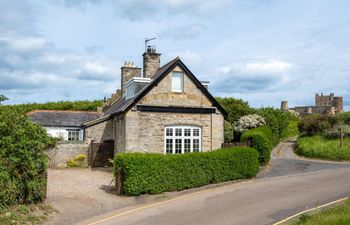 4 Bed in Bamburgh Holiday Home