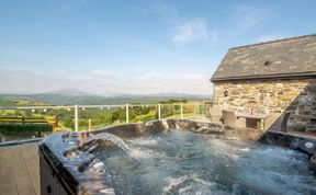 Photo of 3 Bed in Llanrwst