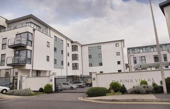 1 Bed in Marina Holiday Home