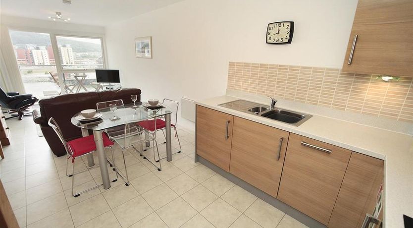 Photo of 1 Bed in Marina