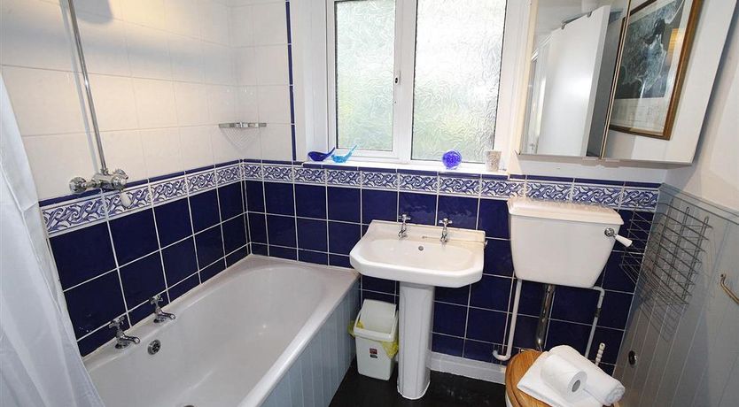 Photo of 3 Bed in Mumbles