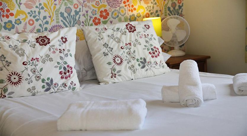 Photo of 3 Bed in Mumbles