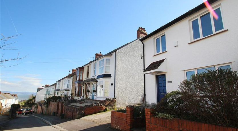 Photo of 3 Bed in Mumbles