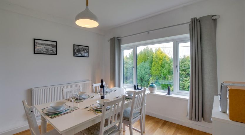 Photo of 2 Bed in Llanmadoc