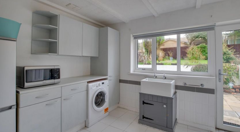 Photo of 2 Bed in Llanmadoc