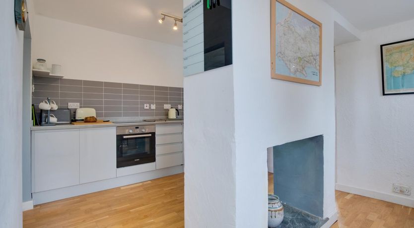 Photo of 2 Bed in Llanmadoc