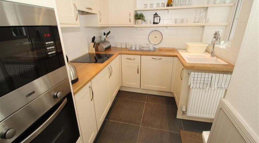 Photo of 2 Bed in Mumbles