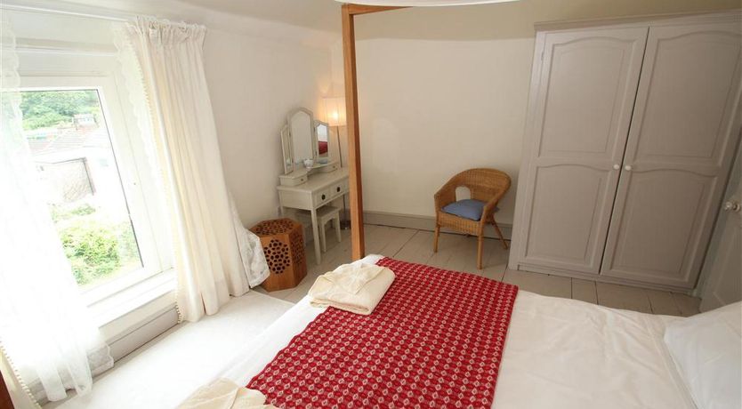 Photo of 2 Bed in Mumbles