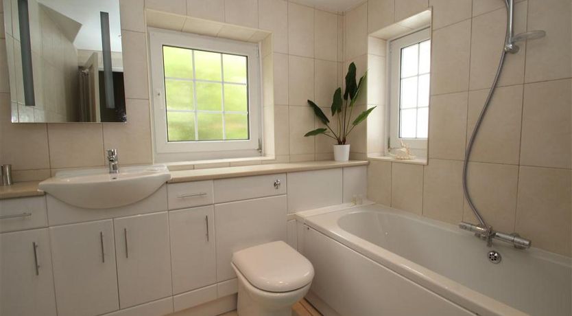 Photo of 2 Bed in Mumbles