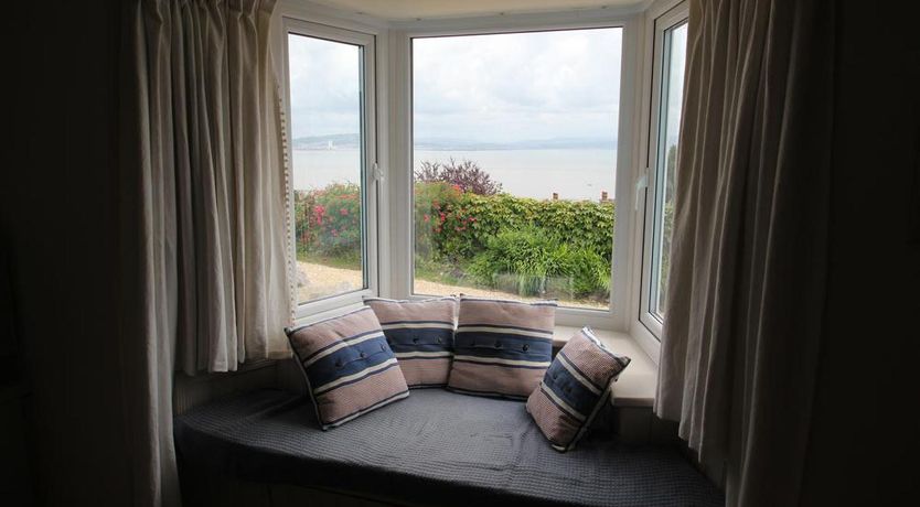 Photo of 2 Bed in Mumbles