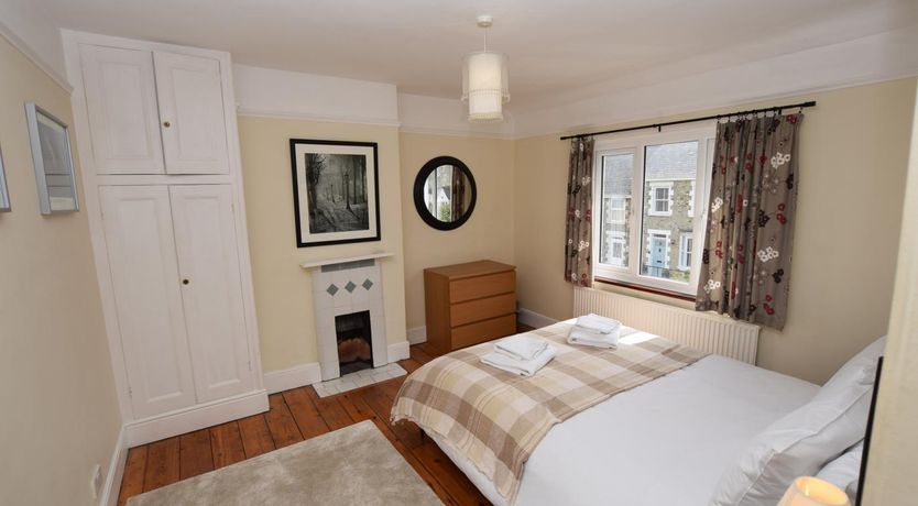 Photo of 3 Bed in Beer
