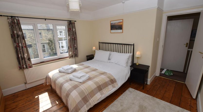 Photo of 3 Bed in Beer