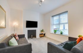 Photo of 3-bed-in-cardiff-1