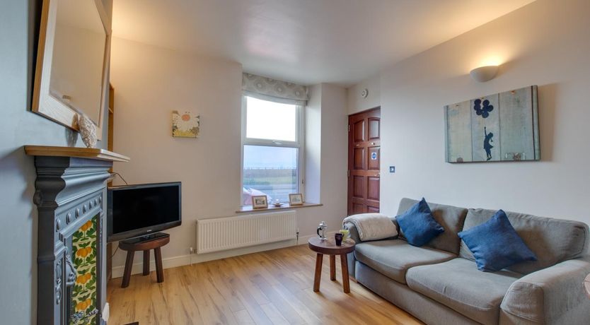 Photo of 1 Bed in Mumbles