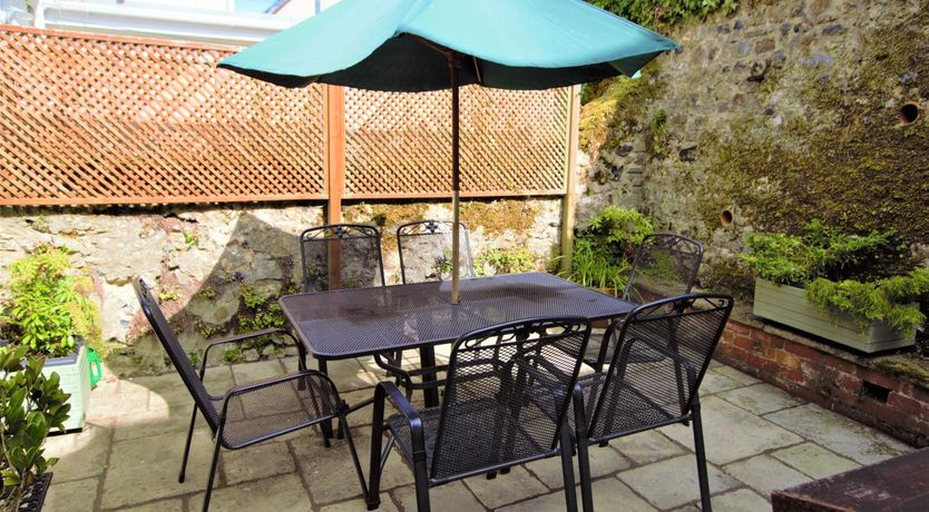 Photo of 3 Bed in Beer