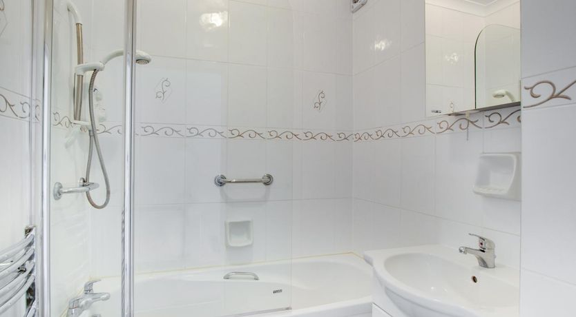 Photo of 2 Bed in Langland