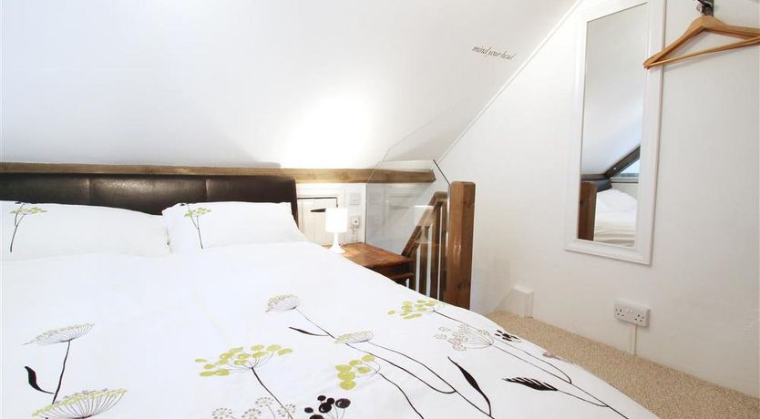 Photo of 1 Bed in Gower