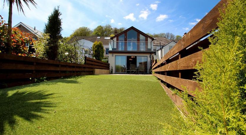 Photo of 4 Bed in Mumbles