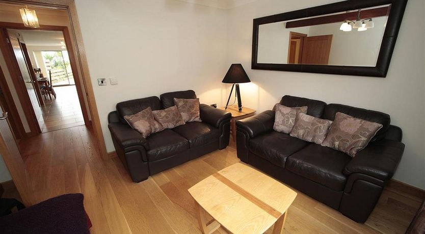 Photo of 4 Bed in Mumbles