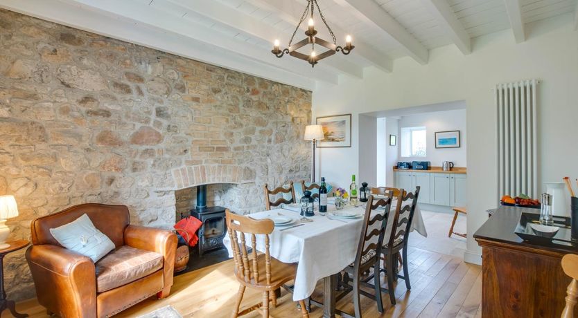 Photo of 5 Bed in Gower