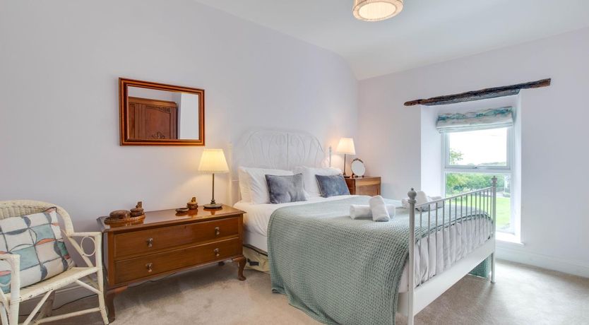 Photo of 5 Bed in Gower