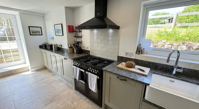 Photo of 5 Bed in Gower