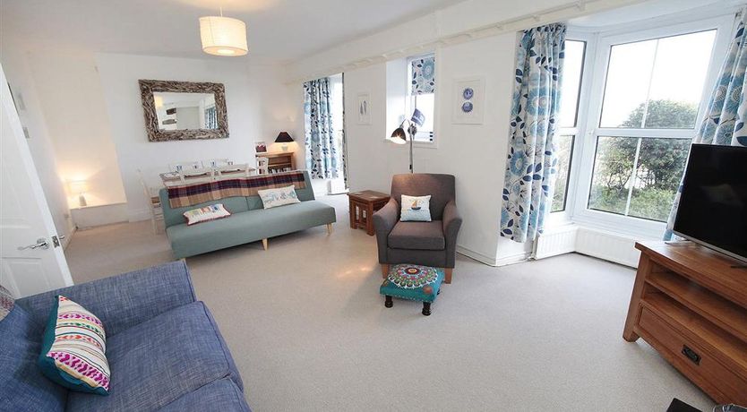 Photo of 2 Bed in Mumbles