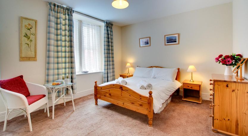 Photo of 2 Bed in Seahouses