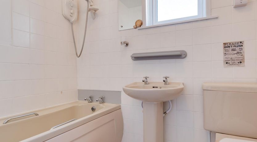 Photo of 2 Bed in St. Keverne