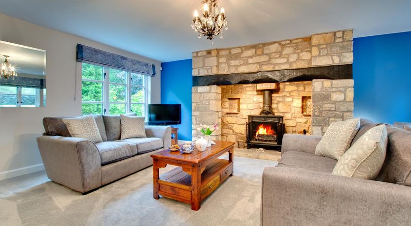 Photo of 4 Bed in Waren Mill