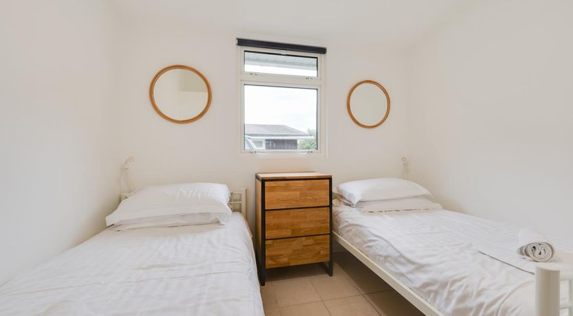 Photo of 2 Bed in Caswell Bay