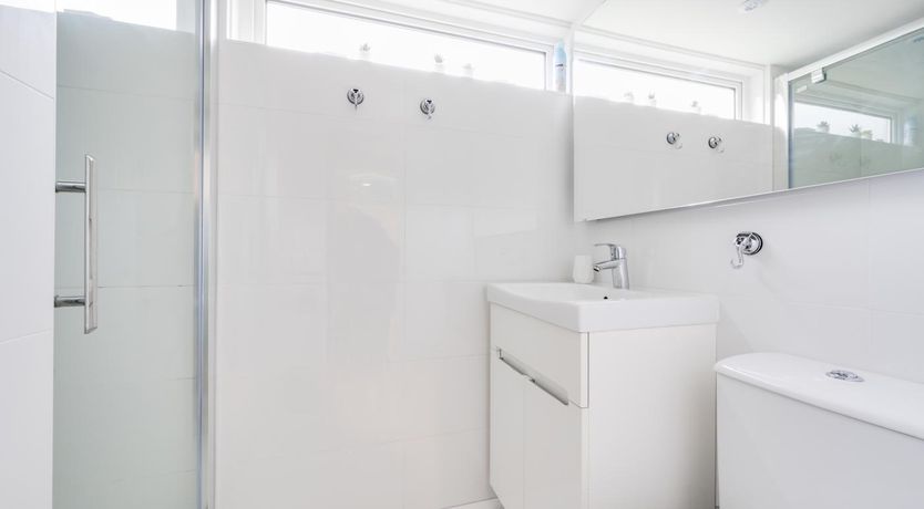 Photo of 2 Bed in Caswell Bay