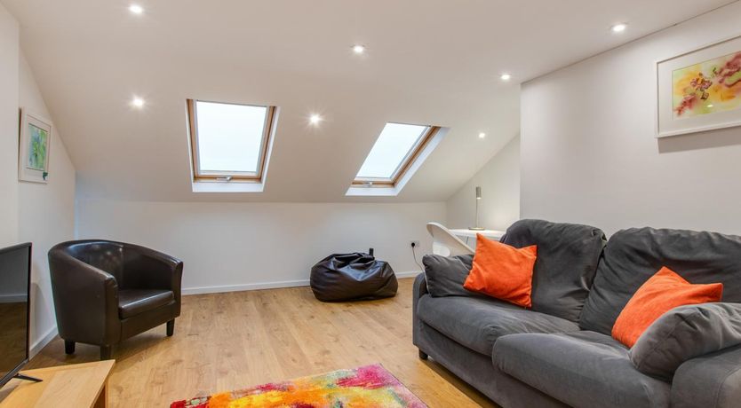 Photo of 2 Bed in Mumbles