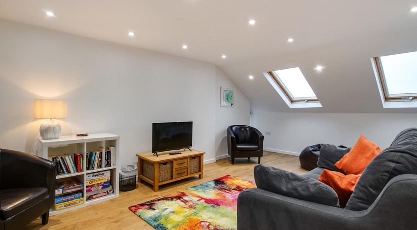 Photo of 2 Bed in Mumbles