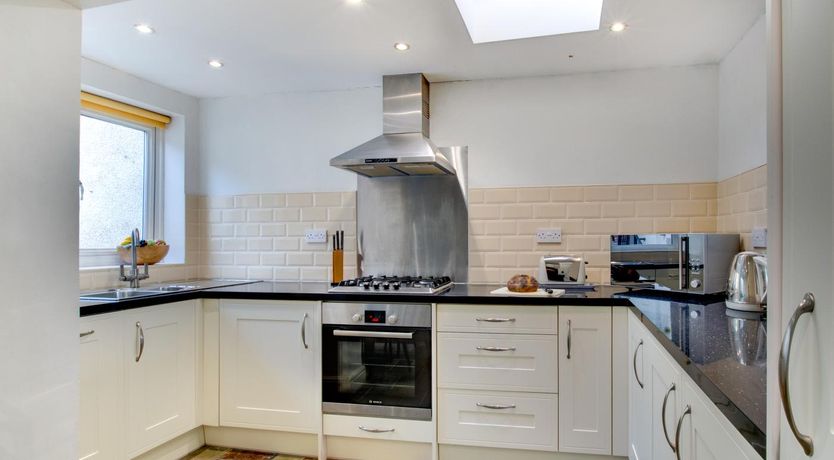 Photo of 2 Bed in Mumbles