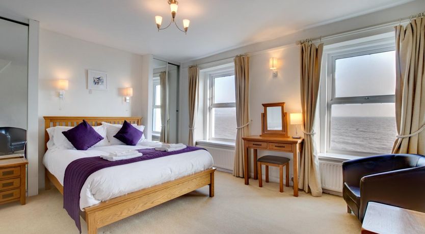 Photo of 2 Bed in Mumbles